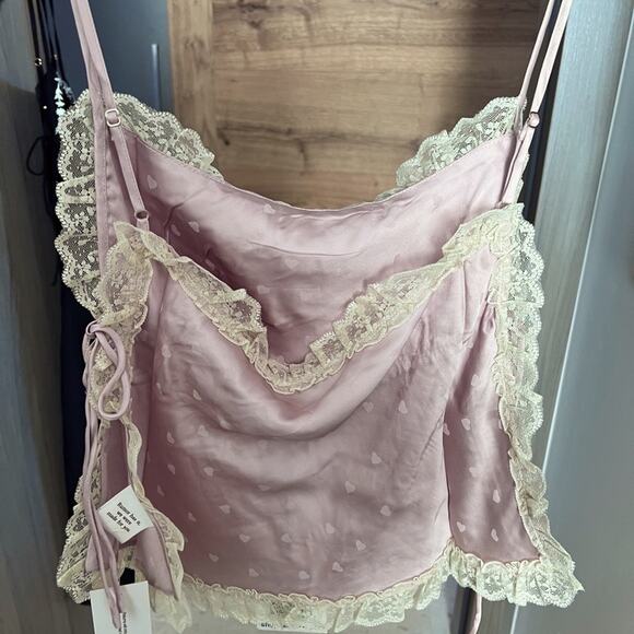 Rumored Pink and Cream Lace Trim Cami Top - Picture 3 of 10